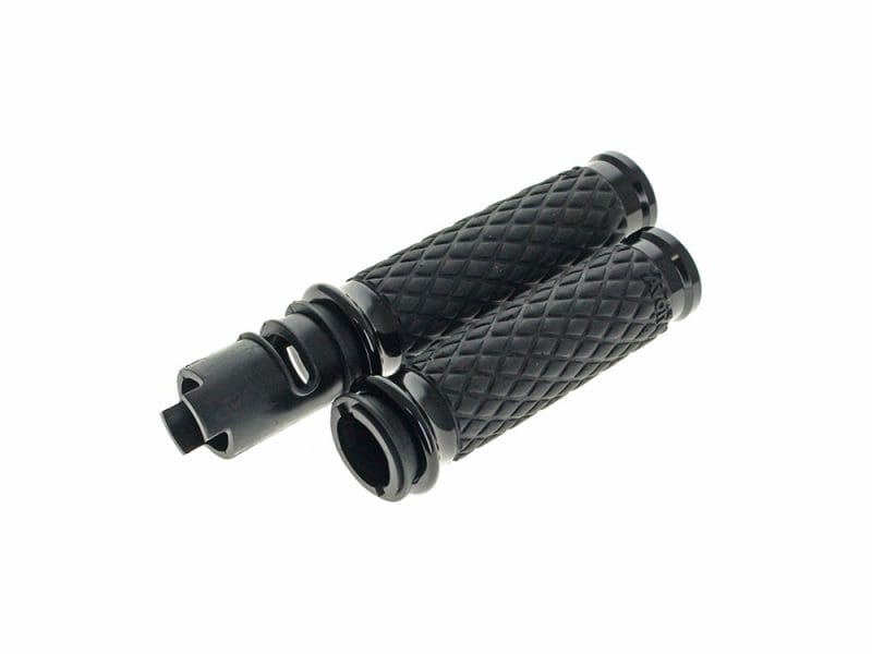 Diamond Contour Handgrips - Black. Fits CVO Touring 2023up Rubber motorcycle handlebar grips for Harley Davidson bikes.