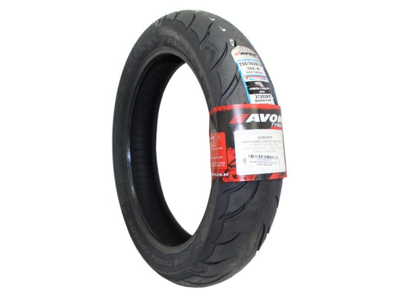Avon Cobra Chrome 18in. Rear Tyre. 150/70-VB18 AV92. High-performance Avon motorcycle tyre for optimal grip and durability.