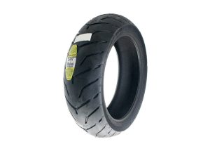 Dunlop motorcycle tire for street bikes, optimal grip and durability.