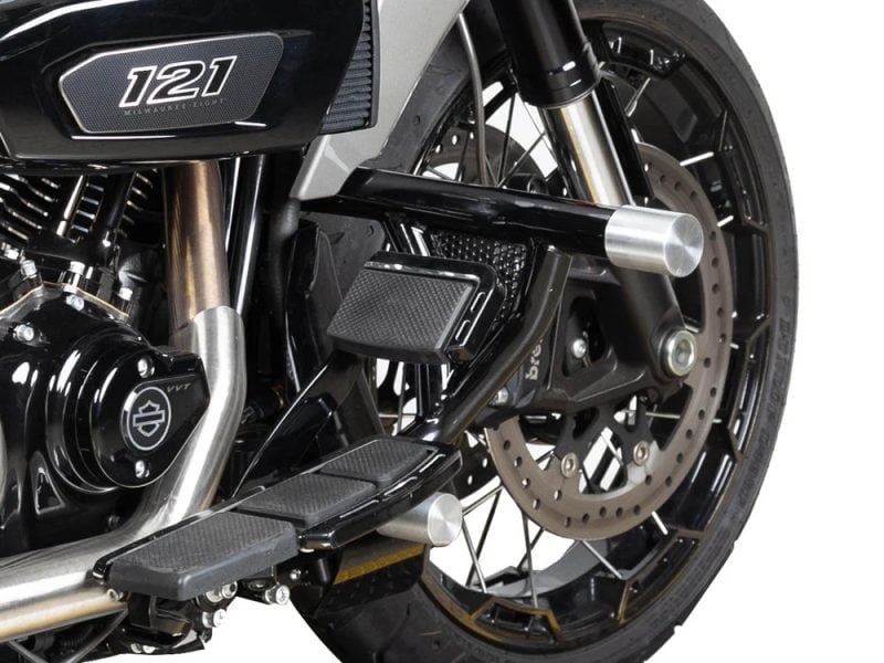 Enhanced Harley-Davidson Milwaukee-Eight 121 motorcycle with custom black parts and high-performance brake system.
