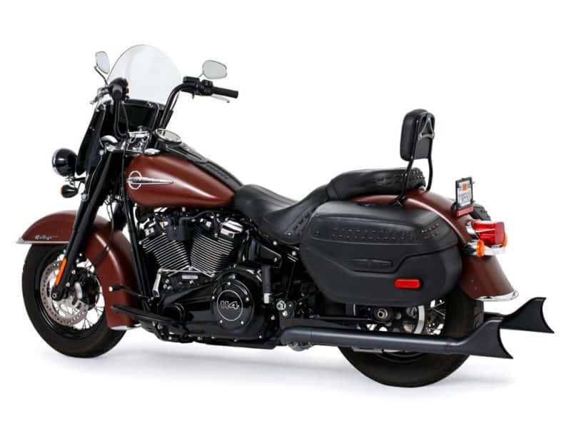 Vero leather motorcycle saddlebag for Harley-Davidson touring bikes in black, durable and weather-resistant.