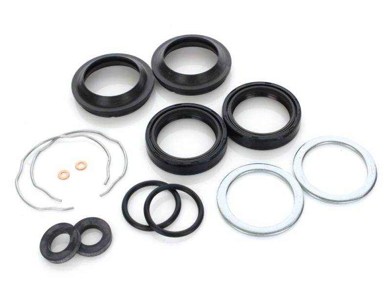 41mm Fork Seal Kit. Fits Softail Deuce 2000-2007. Rubber motorcycle fork seal kit with metallic circlips and O-rings for Revelry Motorcycles.