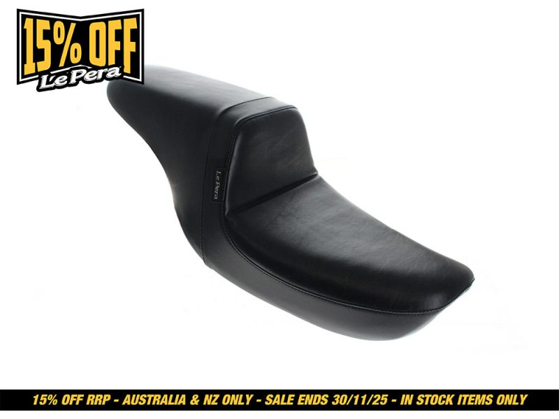 Daytona Sport Dual Seat. Fits Dyna 1991-1995 High-quality black motorcycle seat for Revelry Motorcycles, perfect for cruiser bikes.