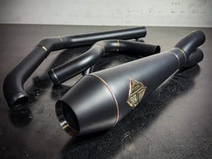 2-into-1 LaneSplitter Exhaust - Black Onyx. Fits Softail 2018up Non-240 Rear Tyre Models.