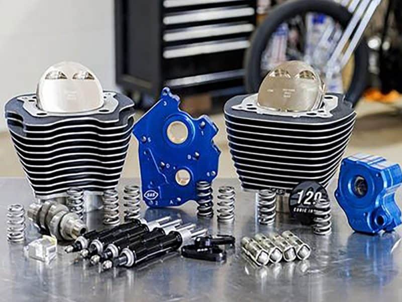 Power Pack - 129ci Big Bore Kit with Chain Drive 550 Camshaft High-performance motorcycle engine parts including cylinders and pistons for Revelry Motorcycles.