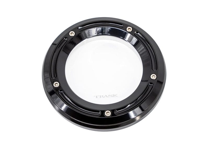 High-quality motorcycle clutch cover, black anodised finish, for Yamaha bikes, durable and reliable.